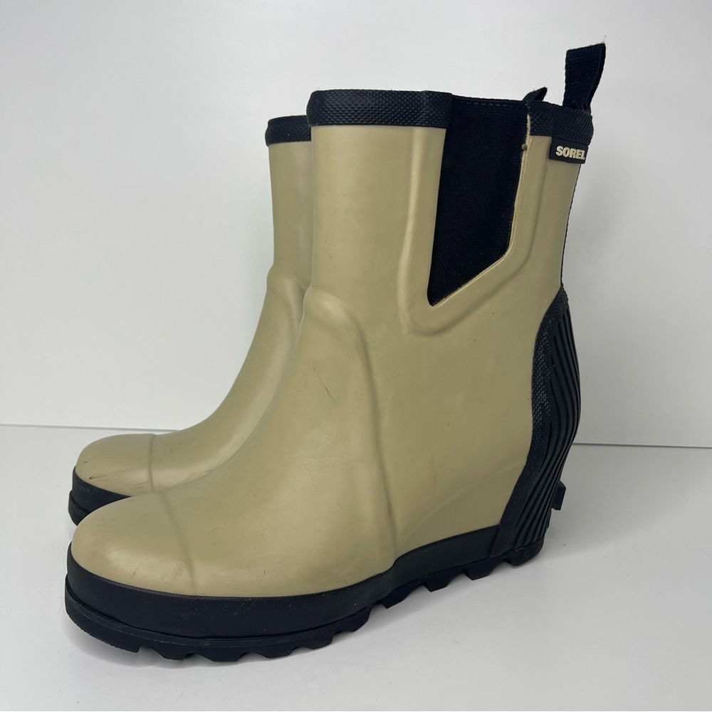 Sorel Women’s 9 Joan Rain Tan Black Rubber Pull On Insulated Chelsea Wedge Boots